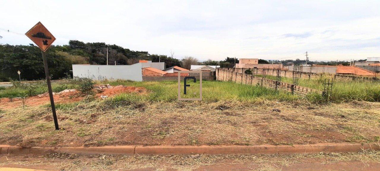 Terreno 260m² no Jardim Italia!