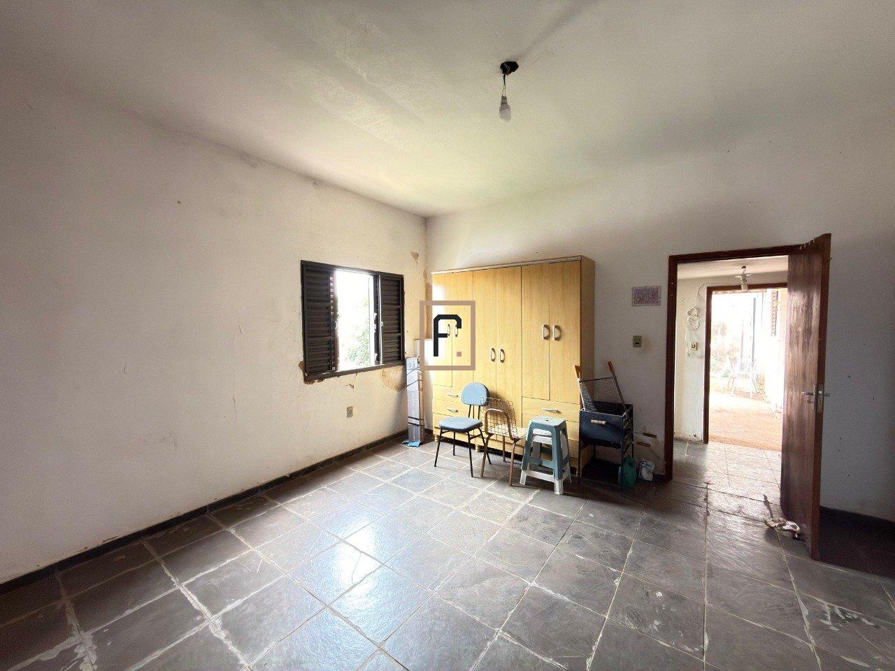 Casa à Venda no Bairro Aparecida