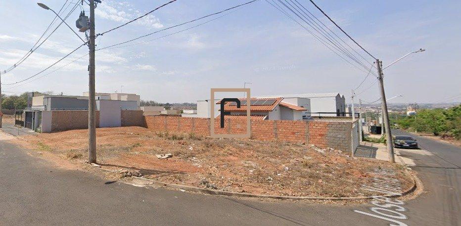 Terreno Comercial no Jardim Botânico