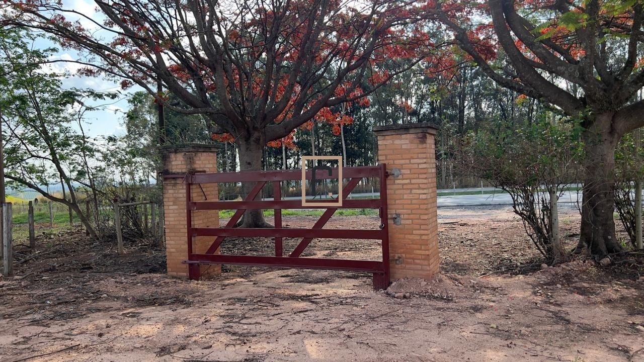 Sítio á Venda em frente á SP/340
