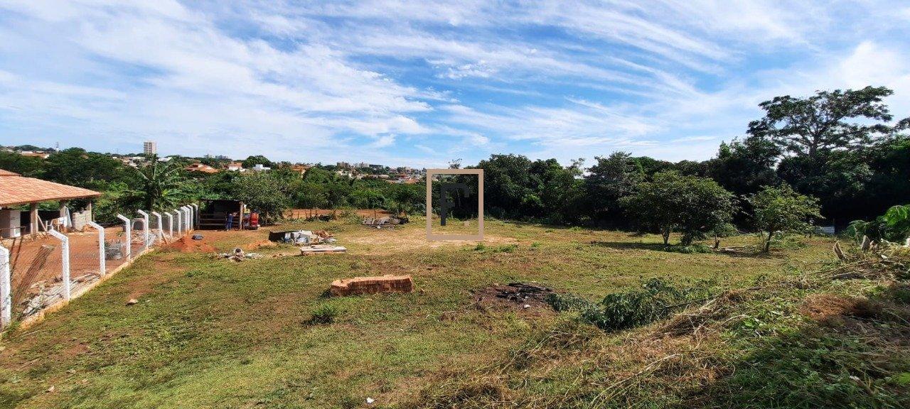 Terreno à venda na Vila Carvalho
