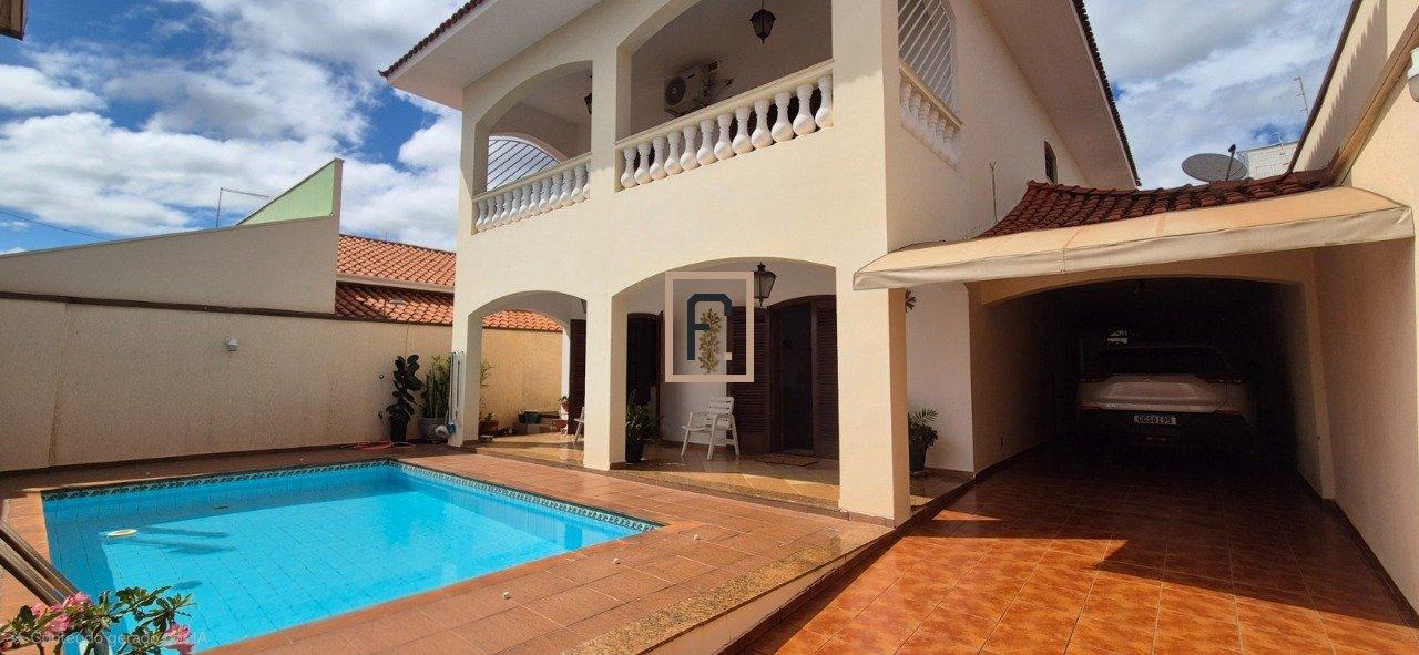 Casa à venda no Jd. São Domingos