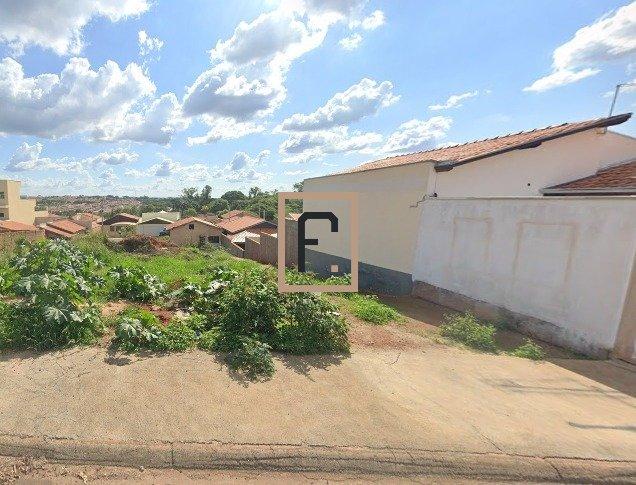 Terreno à Venda Altos do Vale II