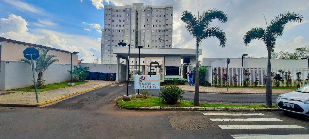 Apartamento à Venda no Condomínio Azaleias