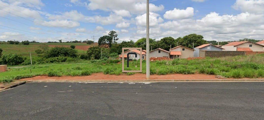 TERRENO DE ESQUINA À VENDA