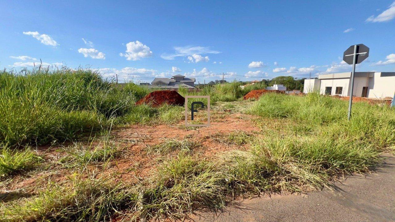 Terreno à Venda no Bairro Mais Parque