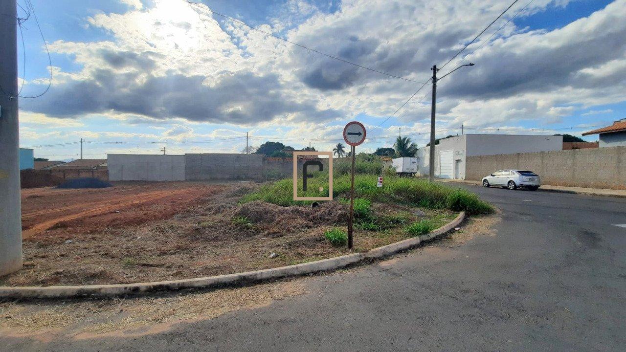 Terreno à Venda no Carlito Quilice