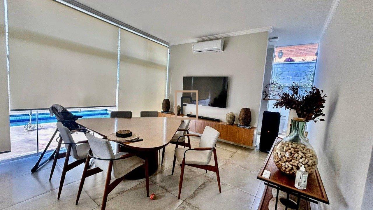 Casa à Venda no Condomínio Jardim da Paineira