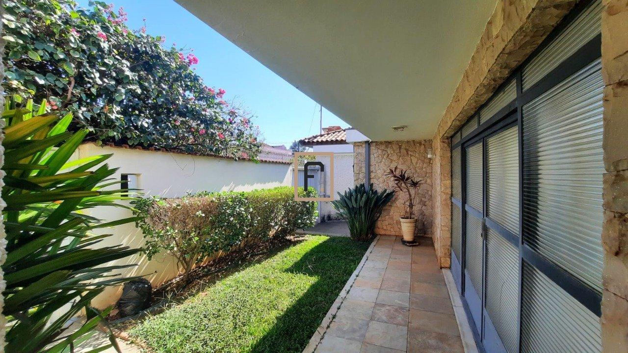 Casa à venda Centro